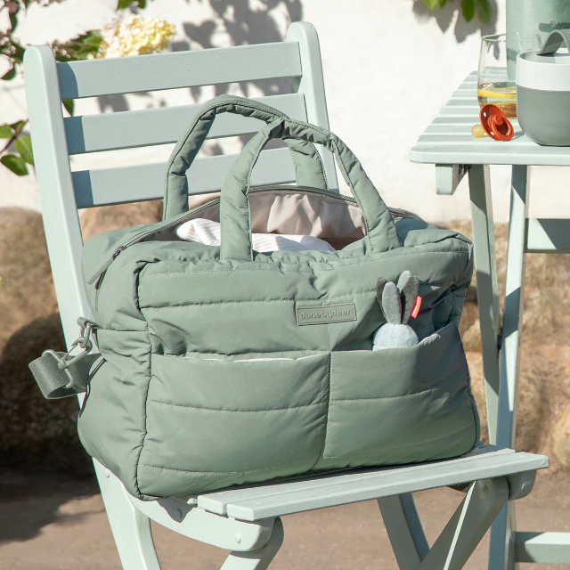 Quilted changing bag - green