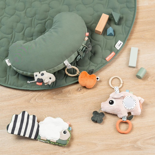 Tummy time activity pillow - tiny farm - green