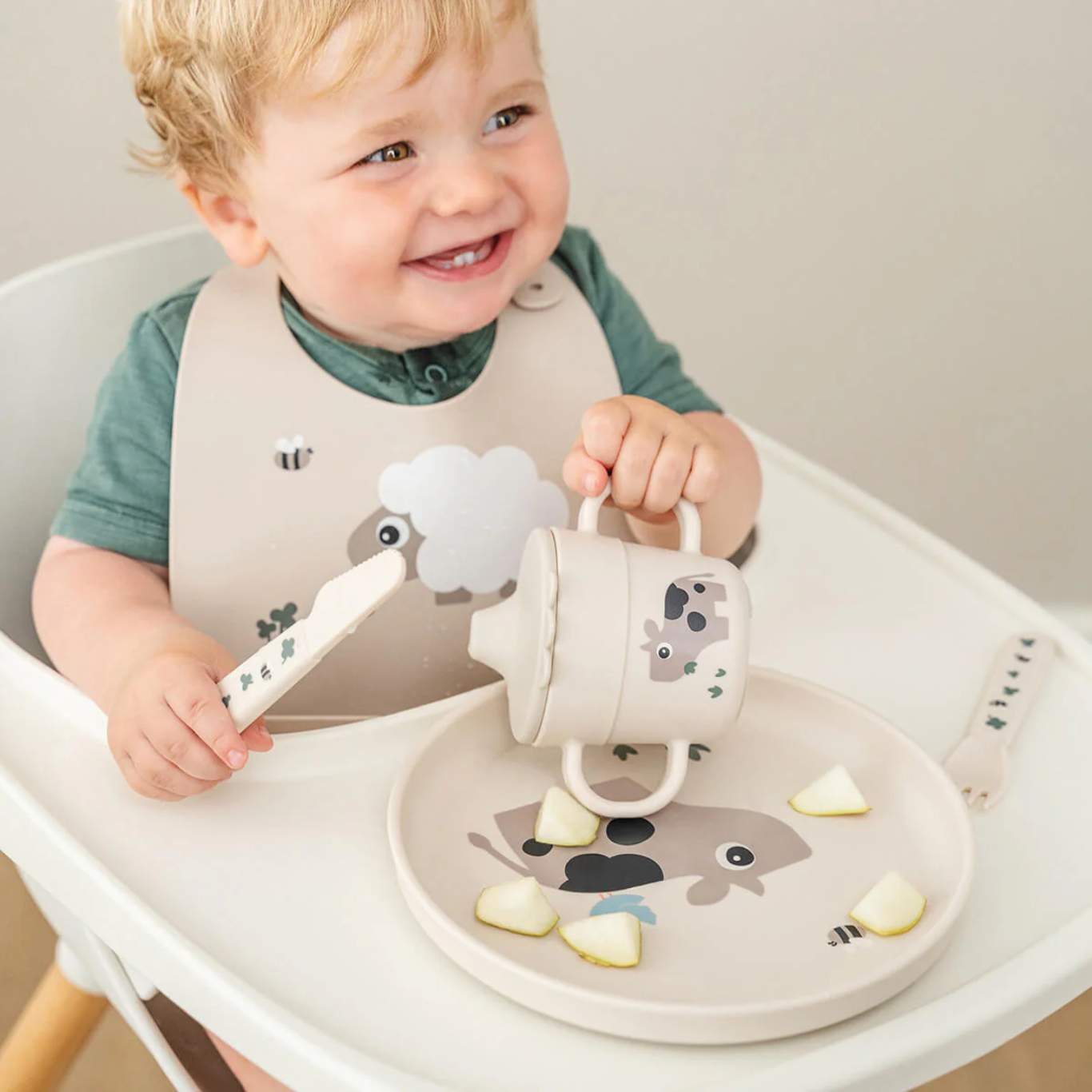 Foodie spout cup - tiny farm - sand