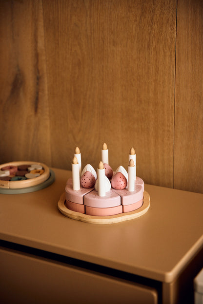 BIRTHDAY CAKE, 6 SLICES, HANDPAINTED