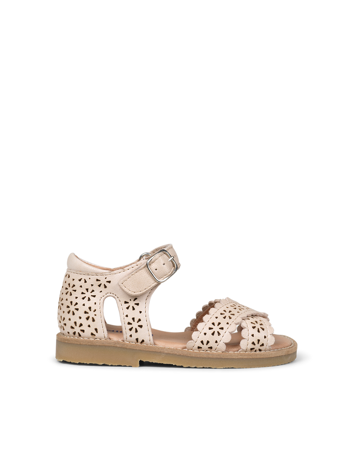 Sandal Crossover Scallop Flower Cream