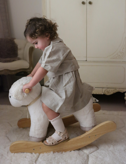 Sandal Crossover Scallop Flower Cream