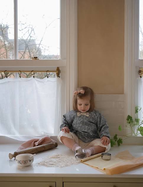 Longsleeved Baby Bib - Free Bird