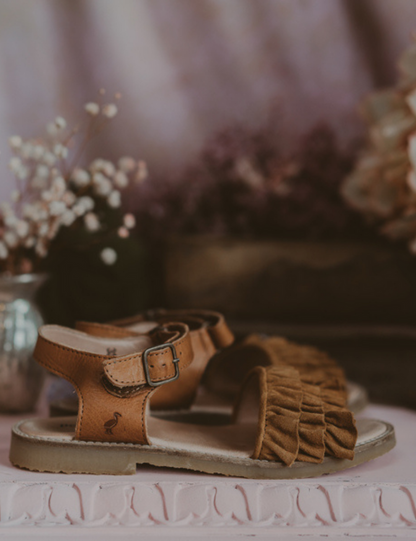 Ruffles Sandal Cognac