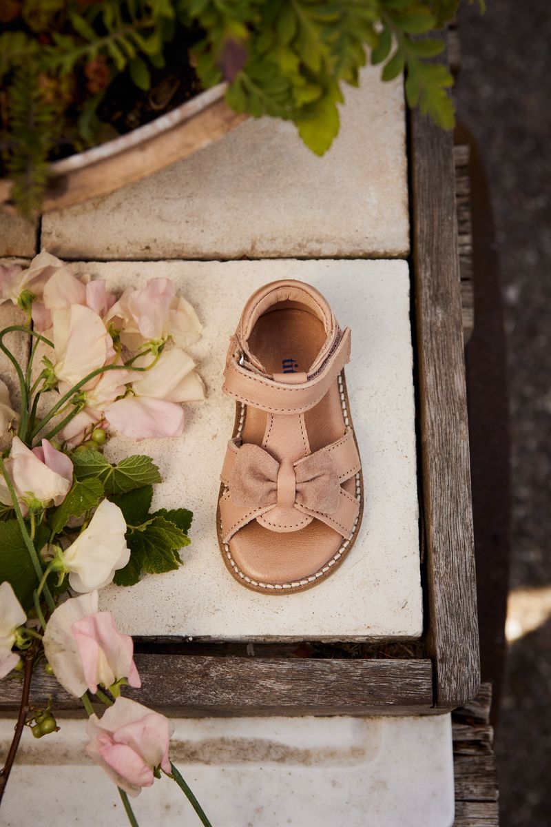 Gry Sandal